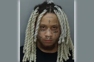 Trippie Redd, 프랑스행 비행기 탑승 직전 체포돼