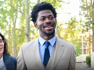 Lil Nas X, 법정 출석…밝은 표정으로 배터리 혐의 심리 참석