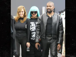 North West, Ye·Bianca Censori와 올블랙 패션 나들이