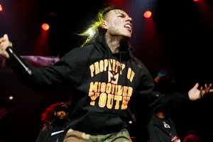 6ix9ine, Kai Cenat 전 여친 외모 두고 대폭소... "그녀는 5점"