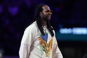2 Chainz, 한 여성과 도로에서 난동... "아버지 돈 갚아라" 주장