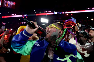 6ix9ine, Young Thug 표절 의심에 드레스 입고 맞불 트롤링