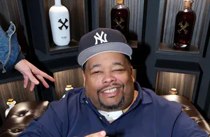 Eminem을 비롯한 수많은 아티스트, 전설적인 라디오 호스트 Lord Sear 추모