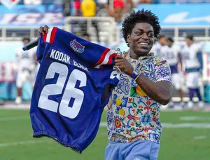 Kodak Black 공연 중 DJ의 '과도한 흥분' 발언이 바이럴