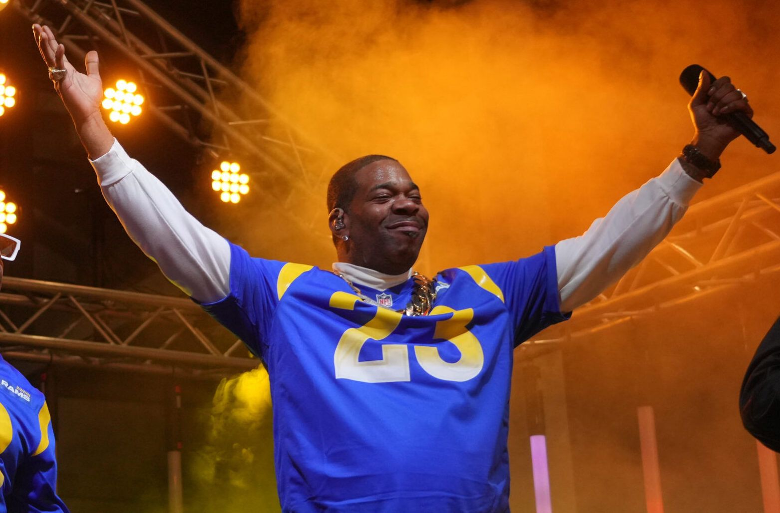 Busta Rhymes, 전 비서와 600만 달러 소송 2만 5천 달러로 합의