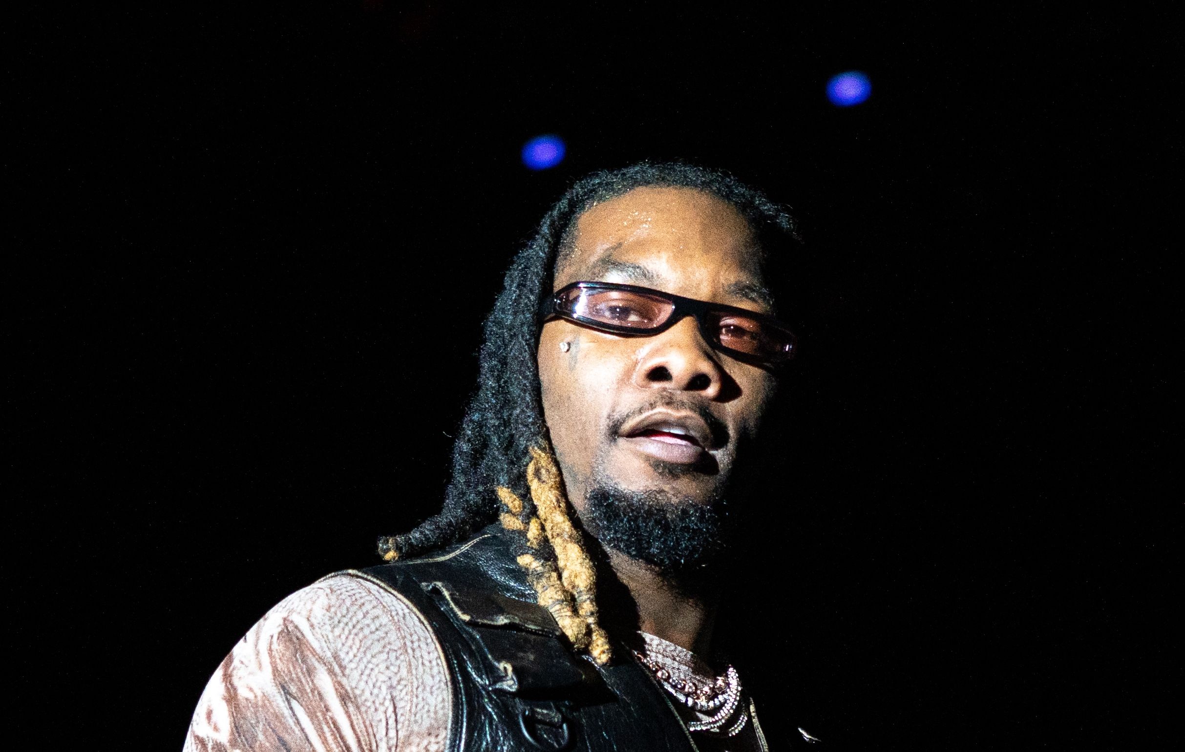 Offset, Lil Tjay와의 난투극 이후 얼굴 부상 공개