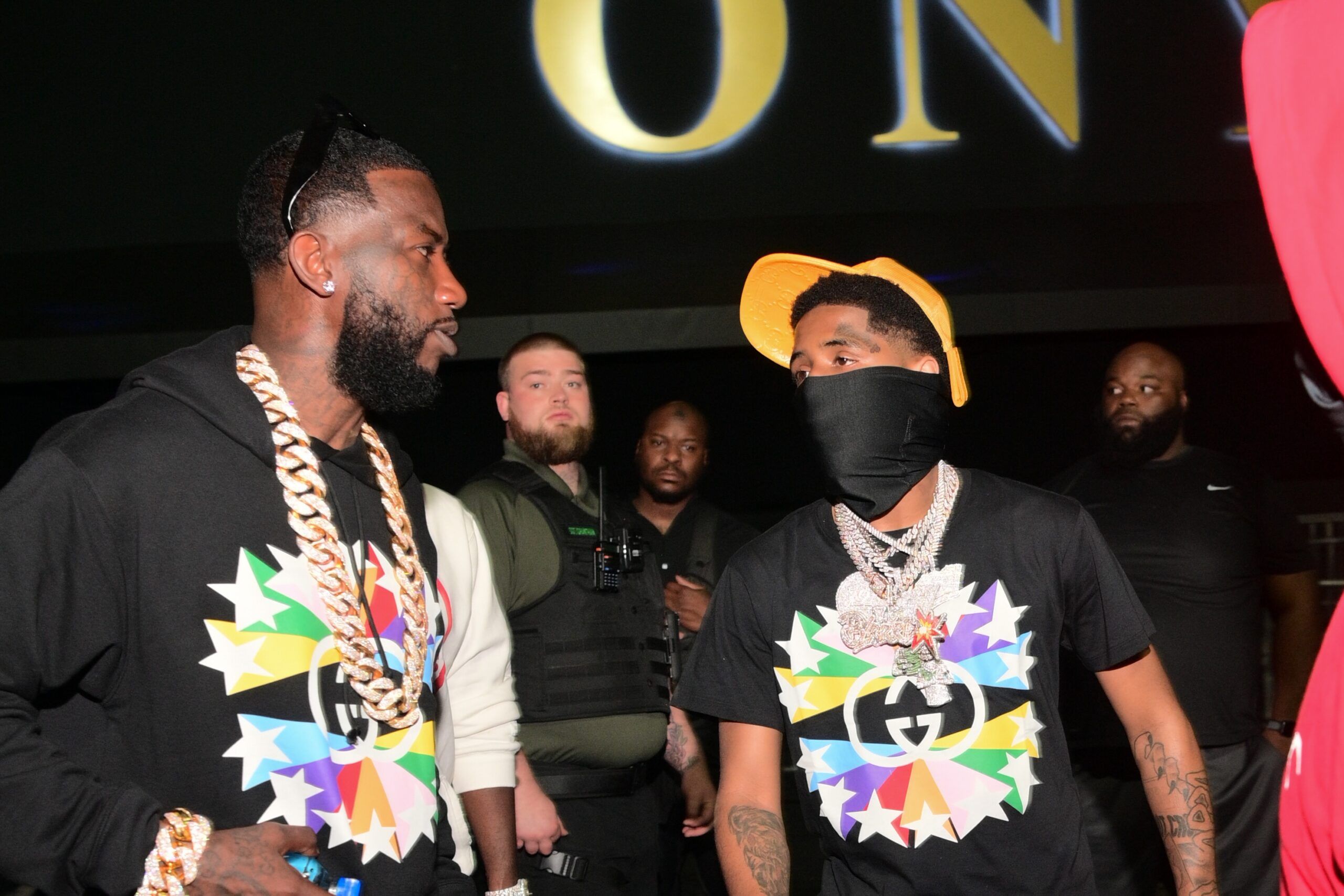 Charleston White, Pooh Shiesty와 Gucci Mane 음모론 제기