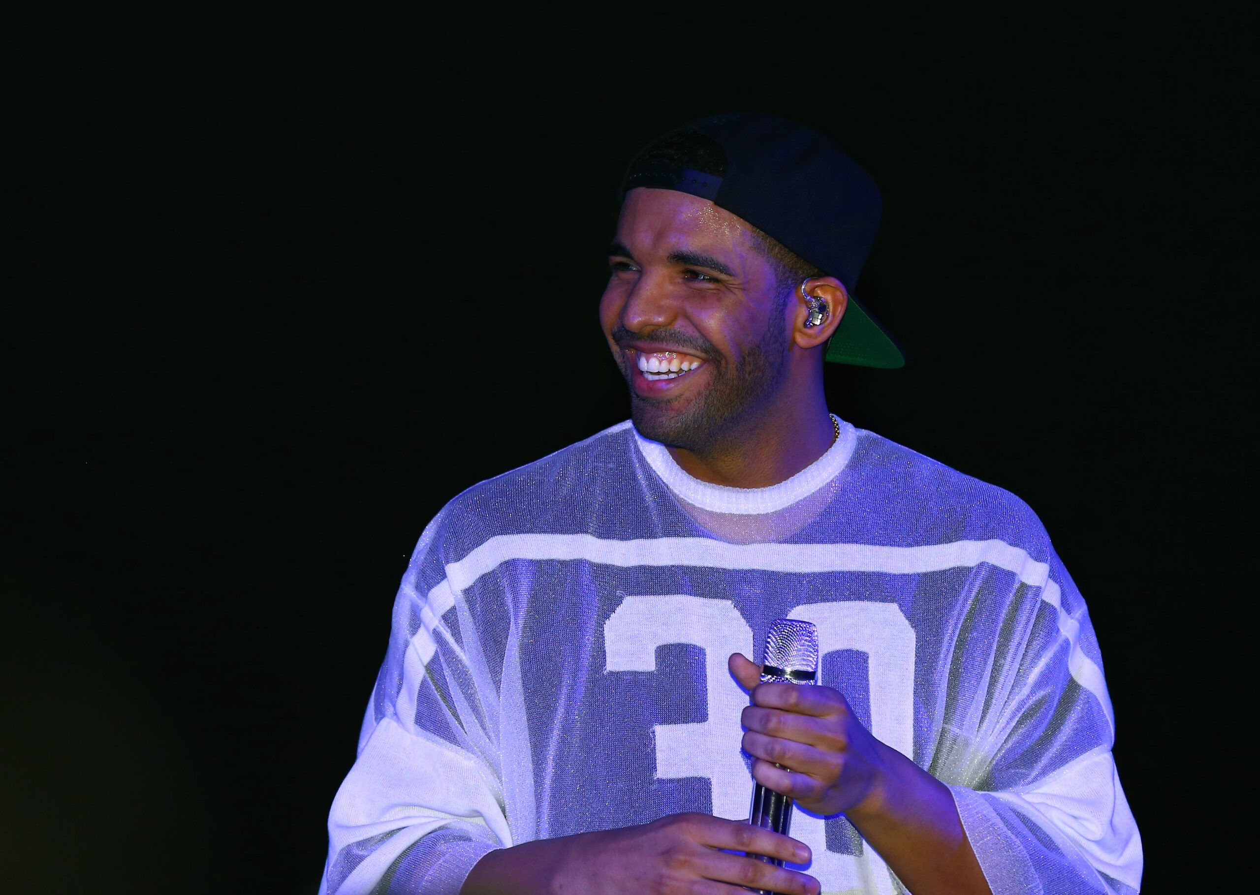 Drake, 토론토에서 'ICEMAN' 뮤직비디오 촬영 포착 — 발매 코앞인가