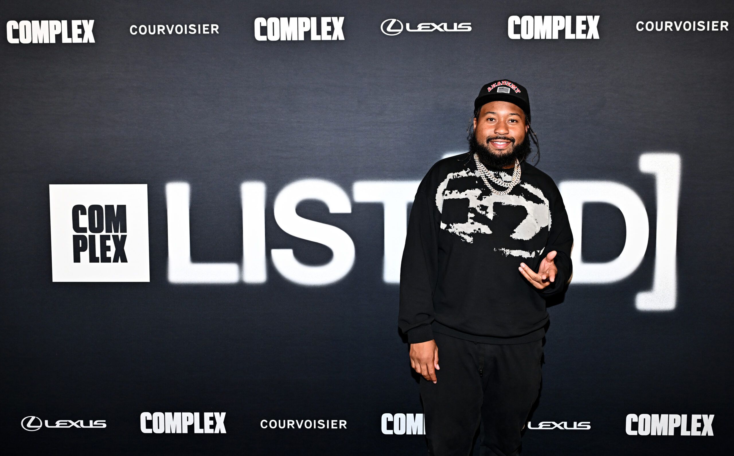DJ Akademiks, 故 Nipsey Hussle을 향한 논란의 발언 "갱스터로 살다 갱스터로 죽었다"
