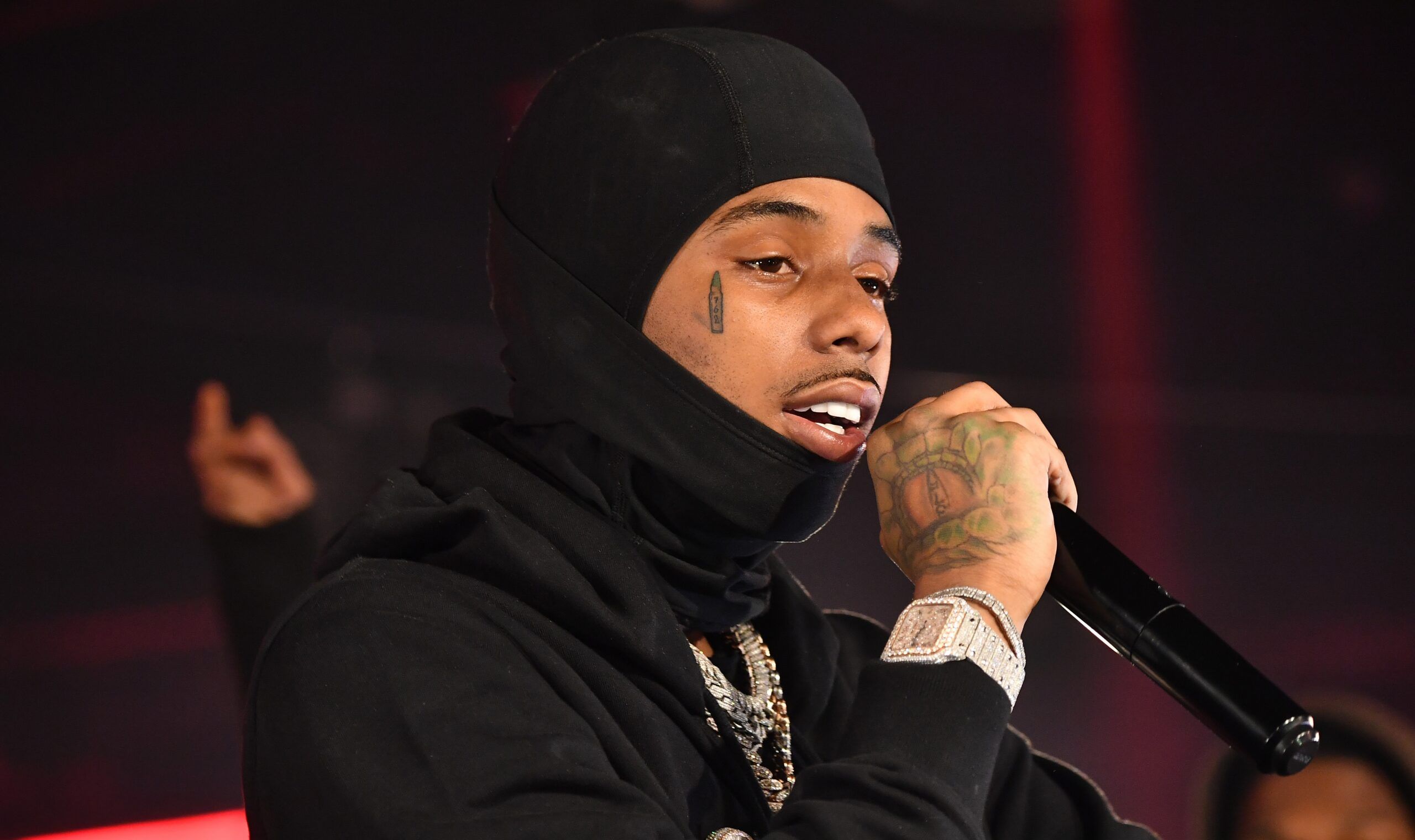 Gucci Mane, Pooh Shiesty 체포 이후 첫 공개 등장서 팬들에게 \"Rat\" 외침 당해