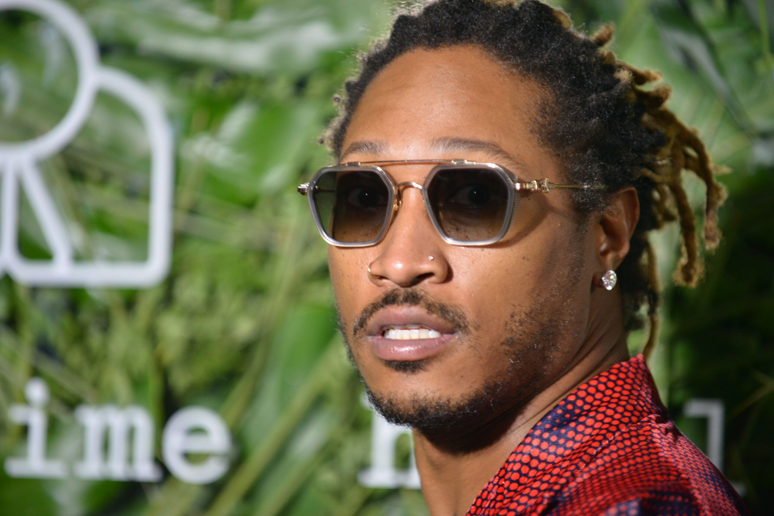 Future, Pharrell x Louis Vuitton 새 스니커즈 최초 공개