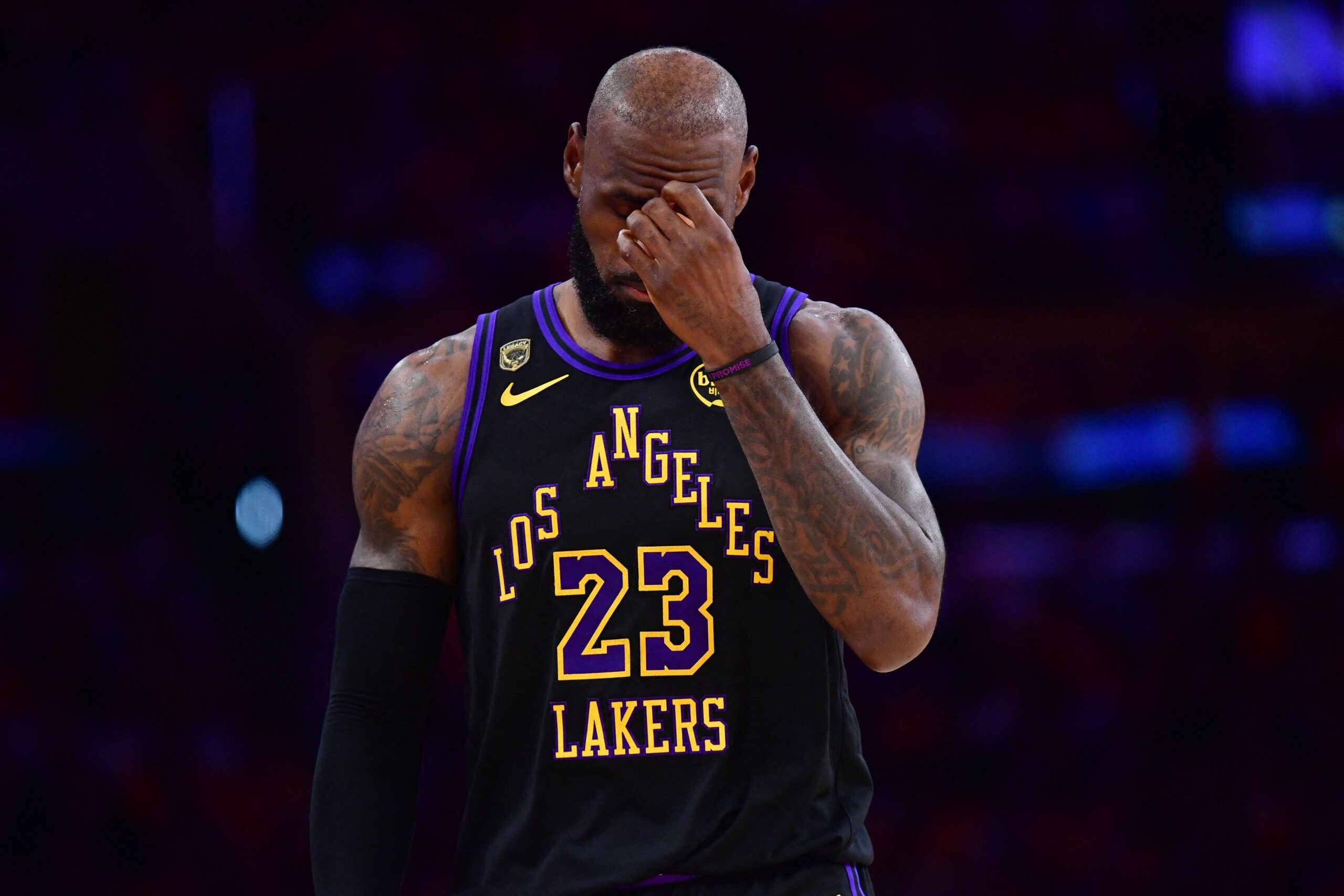 LeBron James, LA 떠나나... 랩 커뮤니티 반응 엇갈려