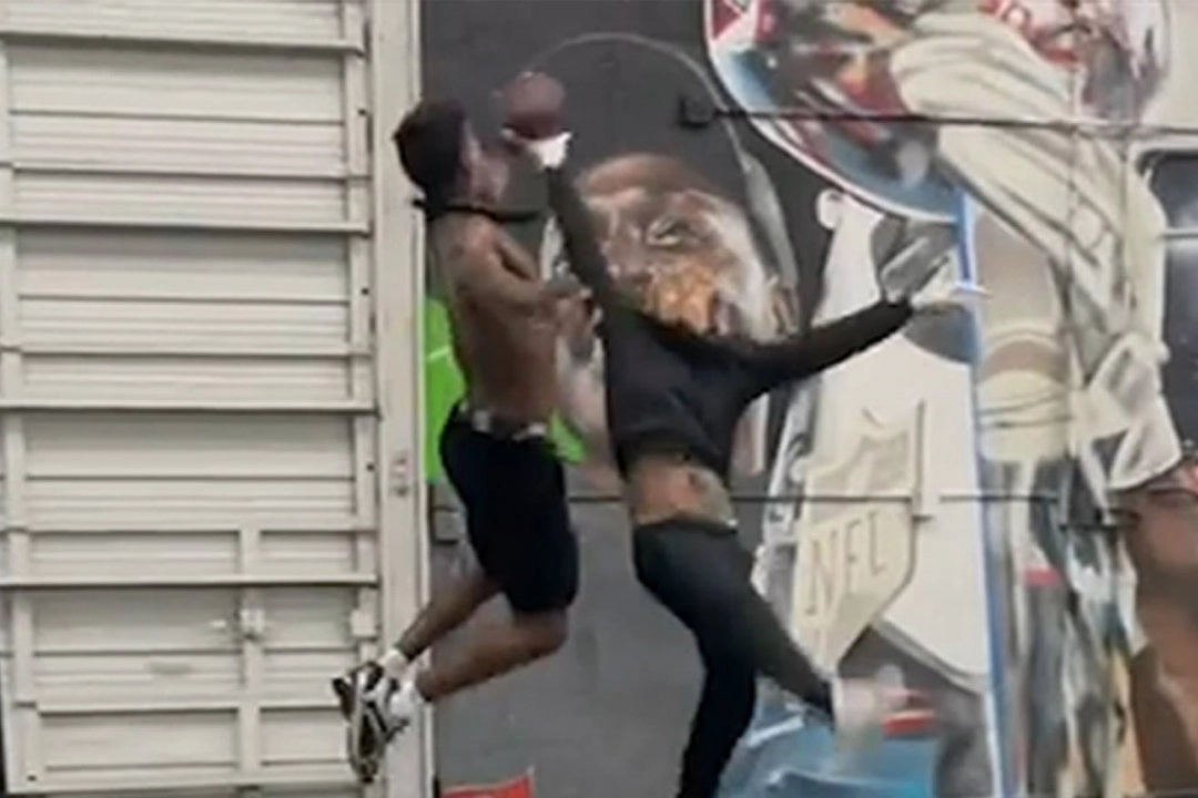 Antonio Brown, 6ix9ine과 함께 운동하다 조롱당해