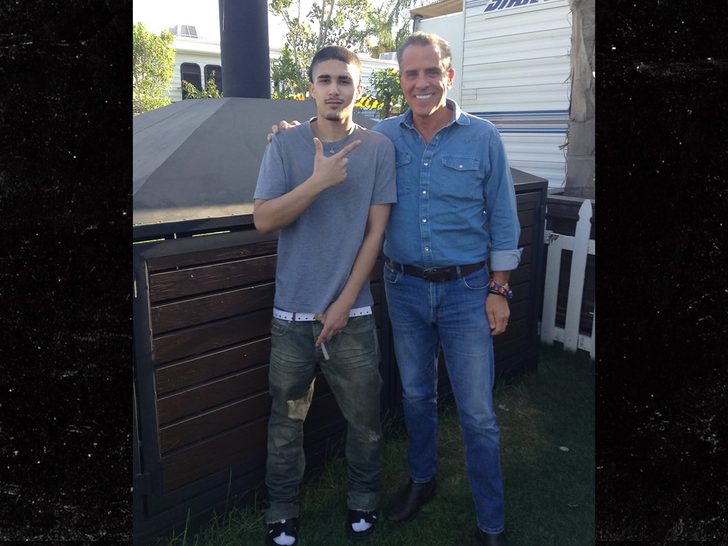 Hunter Biden, Coachella서 래퍼 Fakemink와 뜬금없는 콜라보