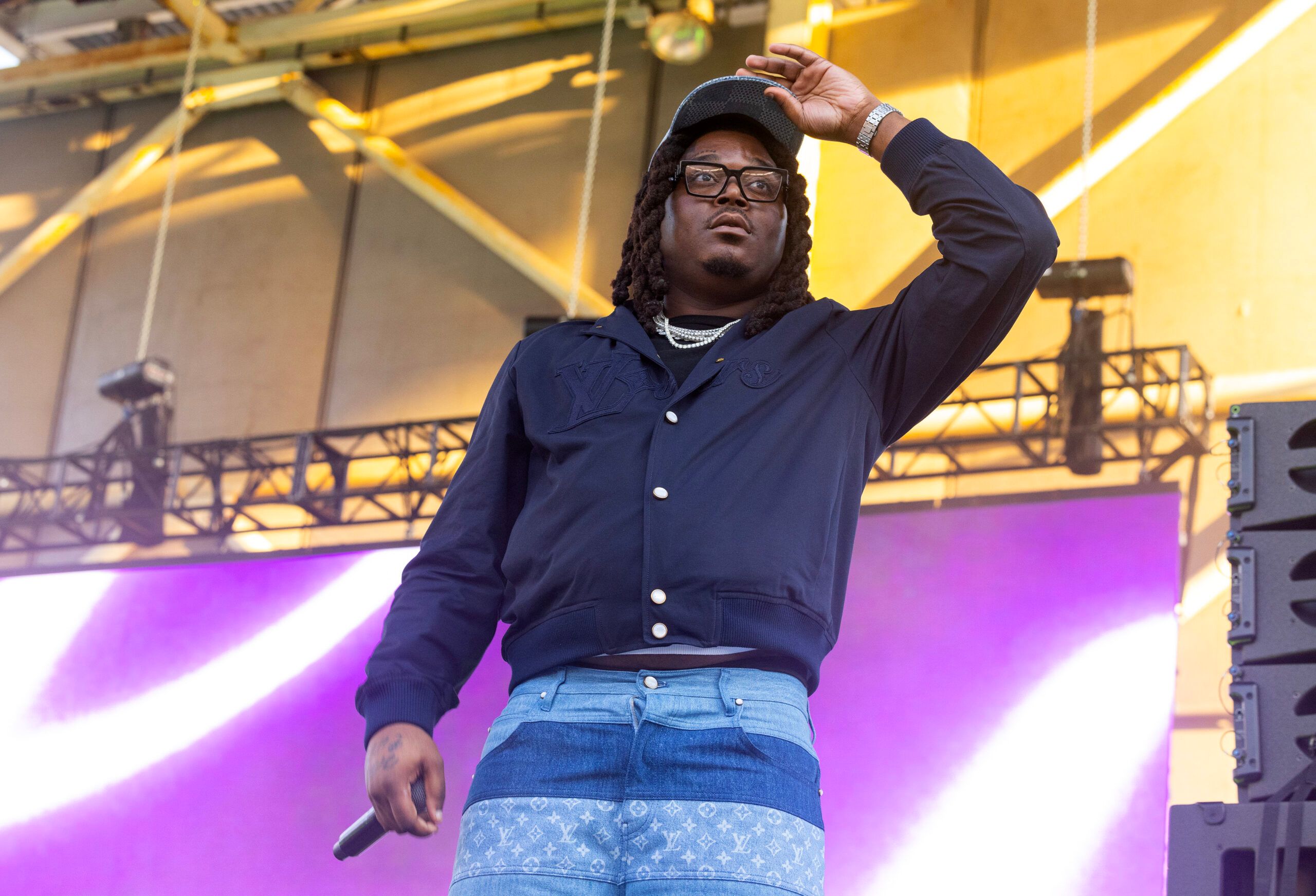 Lucki, Drake ICEMAN과 같은 날 앨범 발매 — 물러설 생각 없다