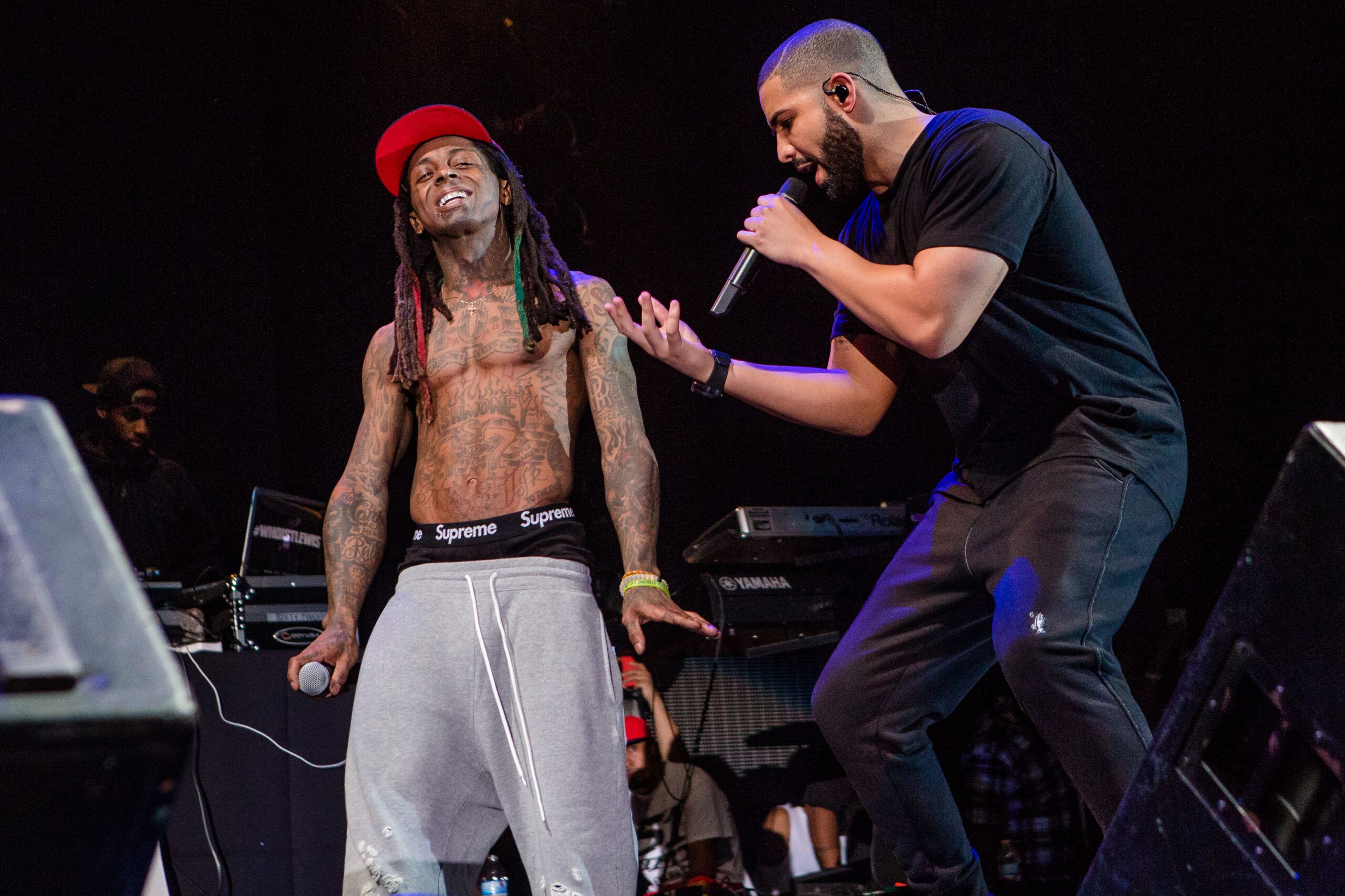 Drake, 앨범 앞두고 Lil Wayne 사진으로 프로필 전격 교체