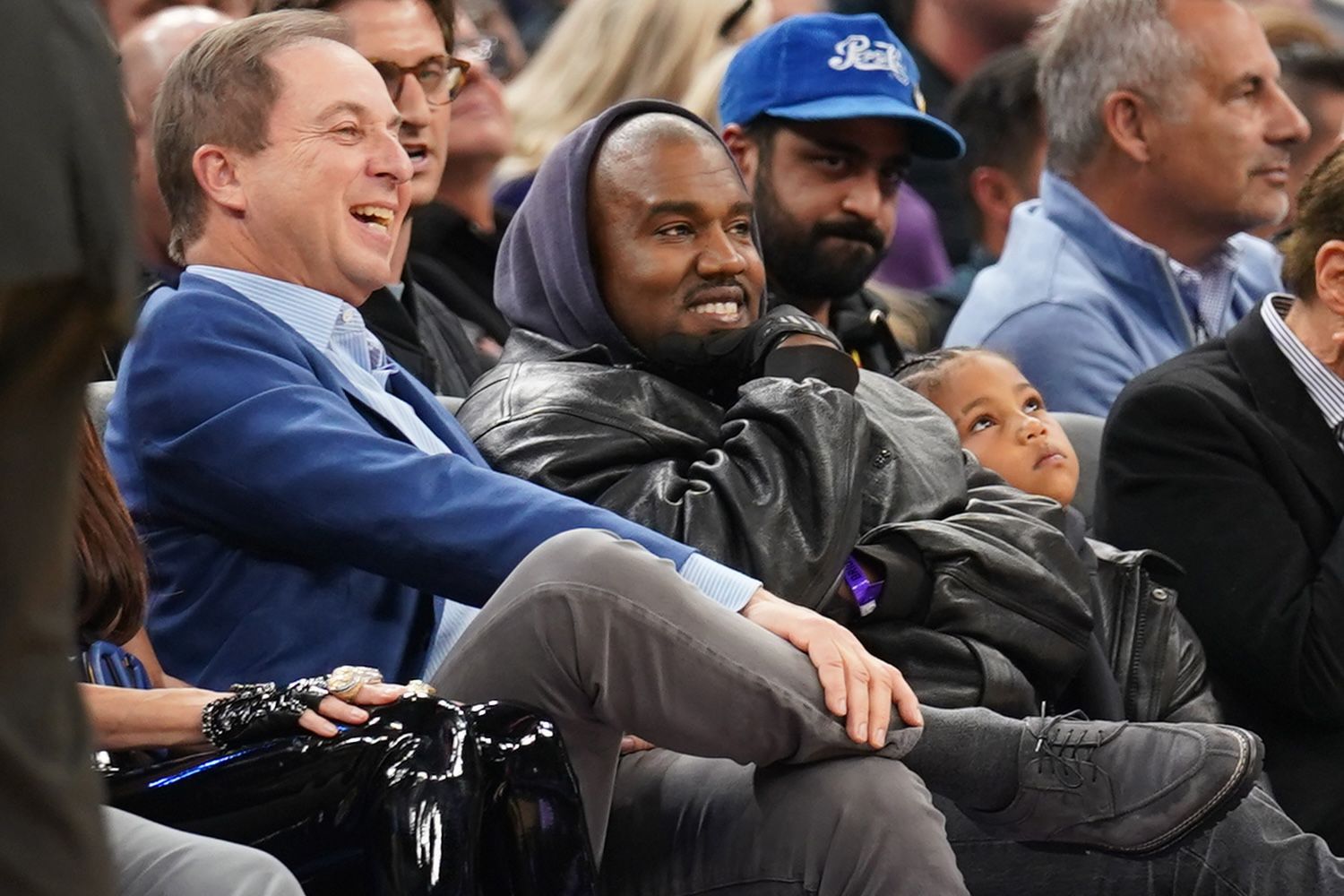 Ye의 새 앨범 'Bully', 스트리밍 공개 후 팬들 반응 엇갈려