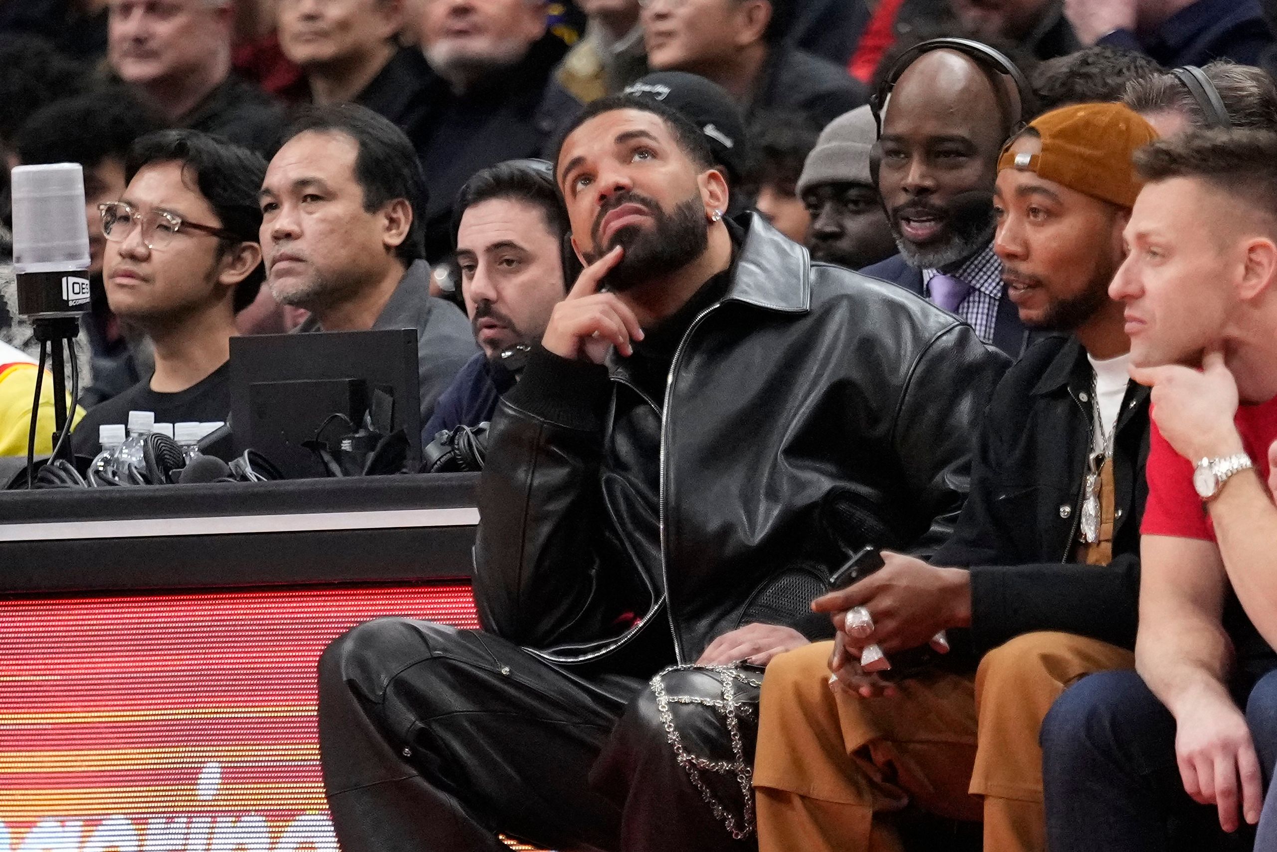 Drake 차기 계약 규모, Jay-Z 부럽지 않은 수준 될 수도