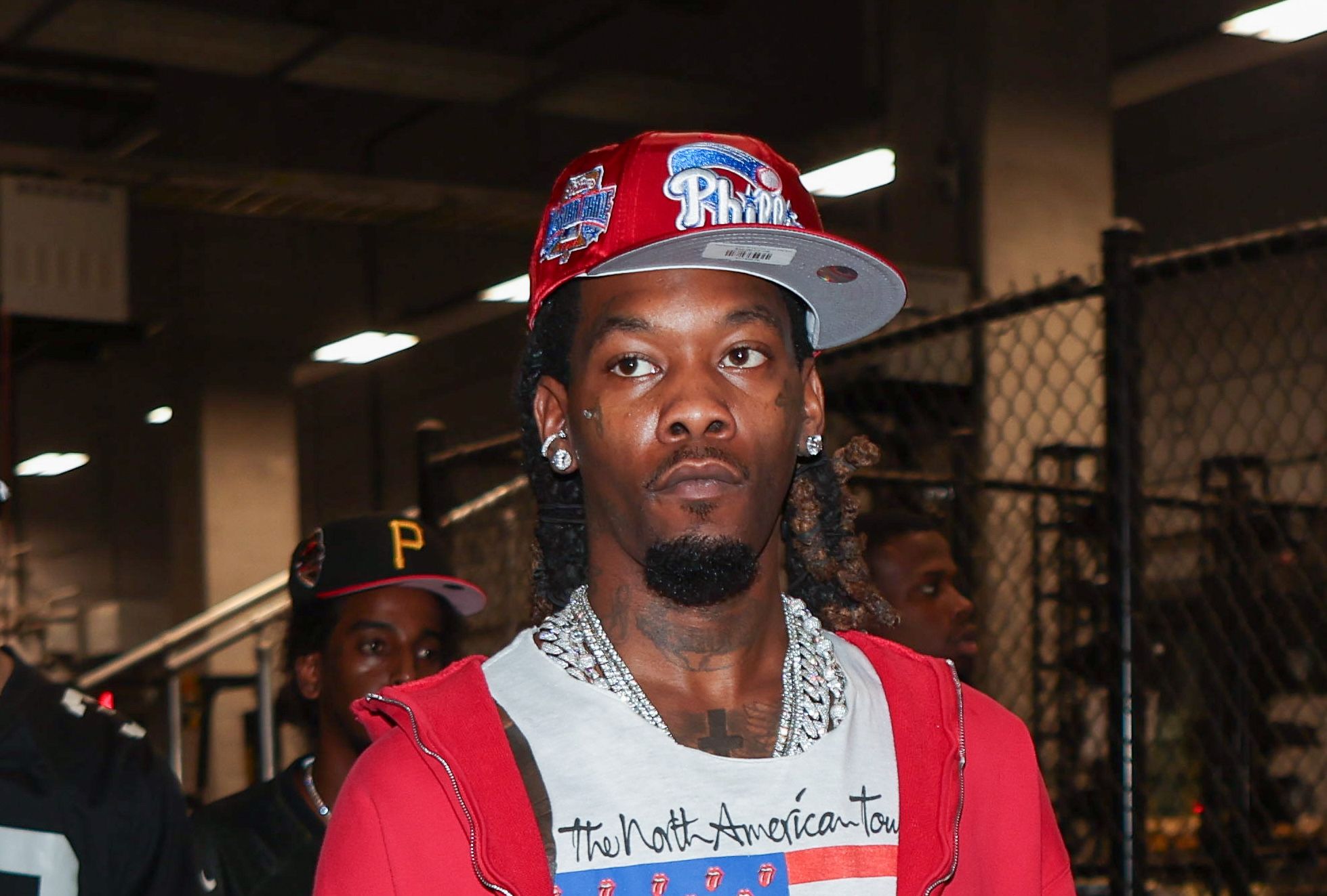 Offset, 고향 애틀랜타서 WWE Raw 데뷔… Grayson Waller 테이블로 던져