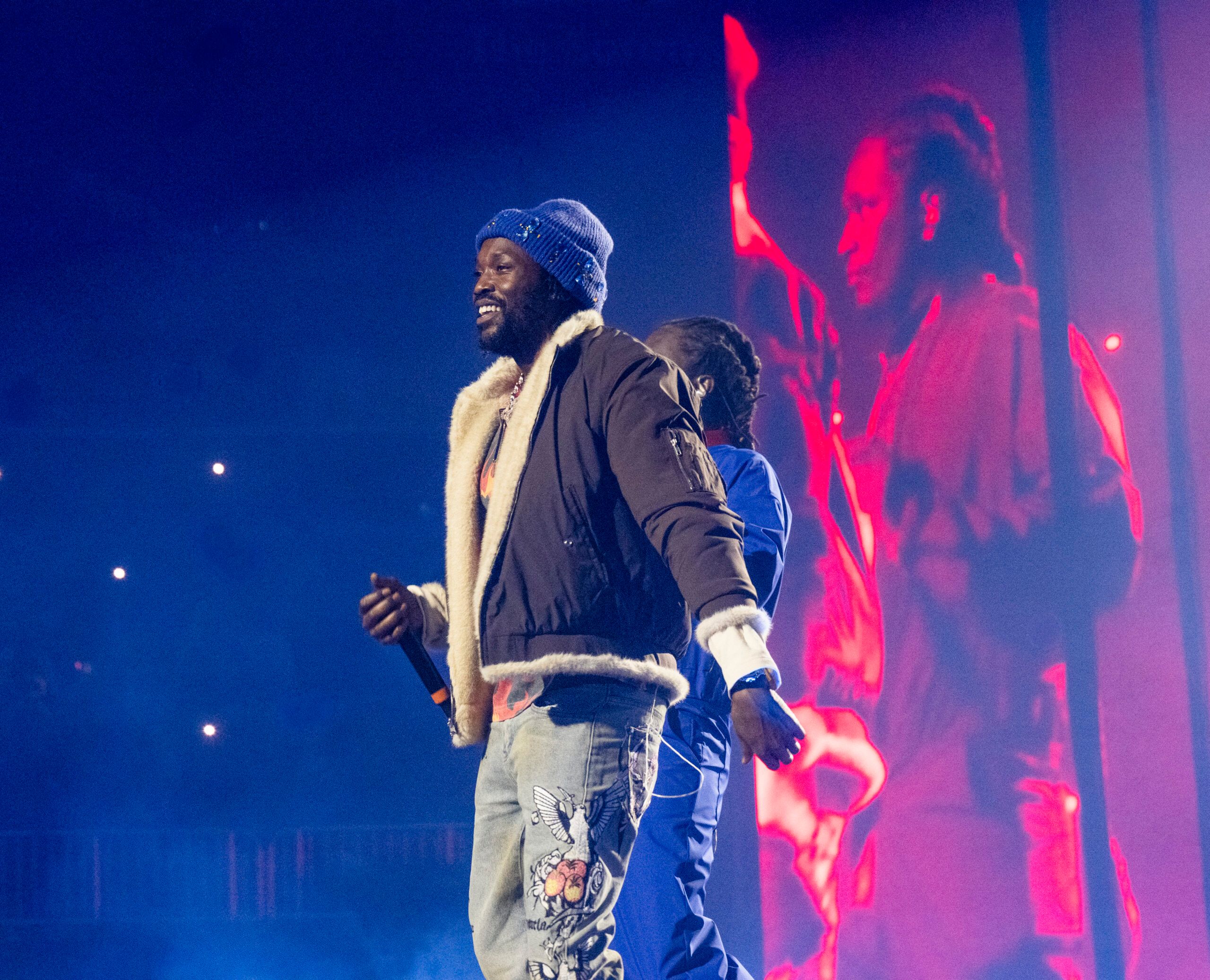 Meek Mill, 깜짝 신곡 'Head High Freestyle' 발매… "거품 랩은 이제 그만"