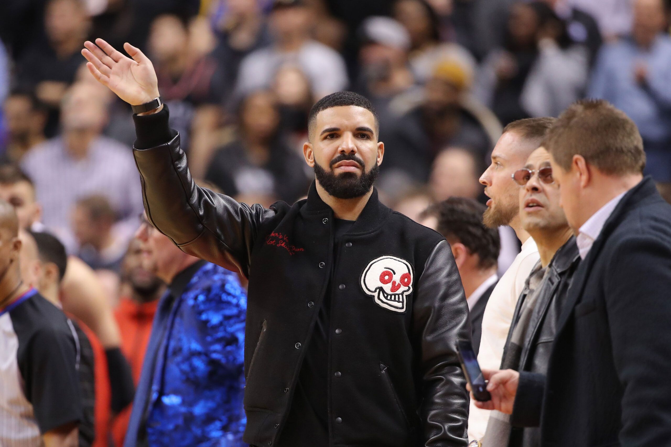 Drake, Super Bowl LX 우승팀 New England Patriots에 100만 달러 베팅