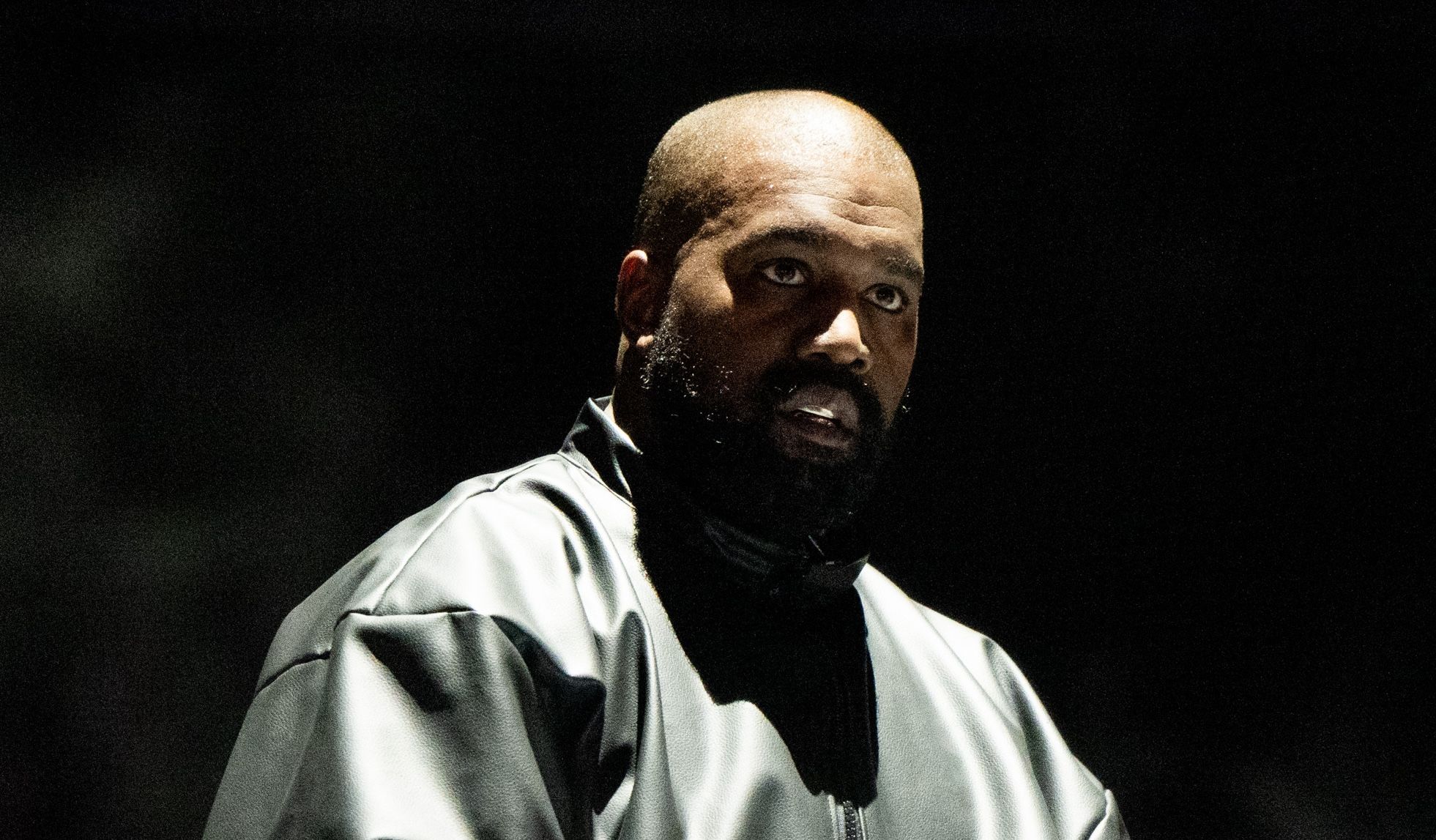 Ye, 이탈리아 페스티벌 헤드라이너 확정에 현지 반발 폭주