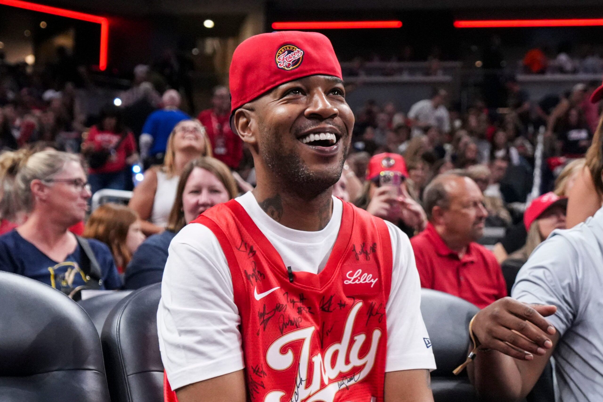 Kid Cudi, Ye의 시카고 무대에서 20년 우정 확인