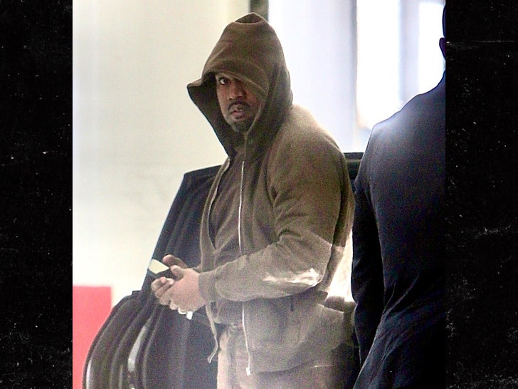 유럽 공연 잇단 취소 논란, Ye 로스앤젤레스서 첫 목격