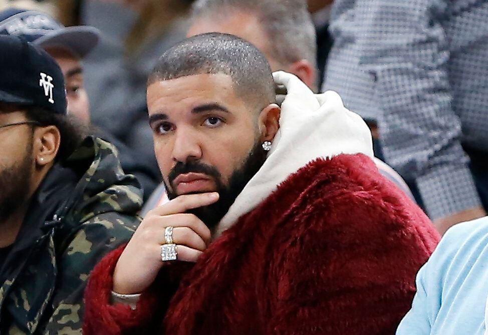예고 없이 휴스턴에 나타난 Drake, 스트립 클럽에서 시작된 뜻밖의 귀환