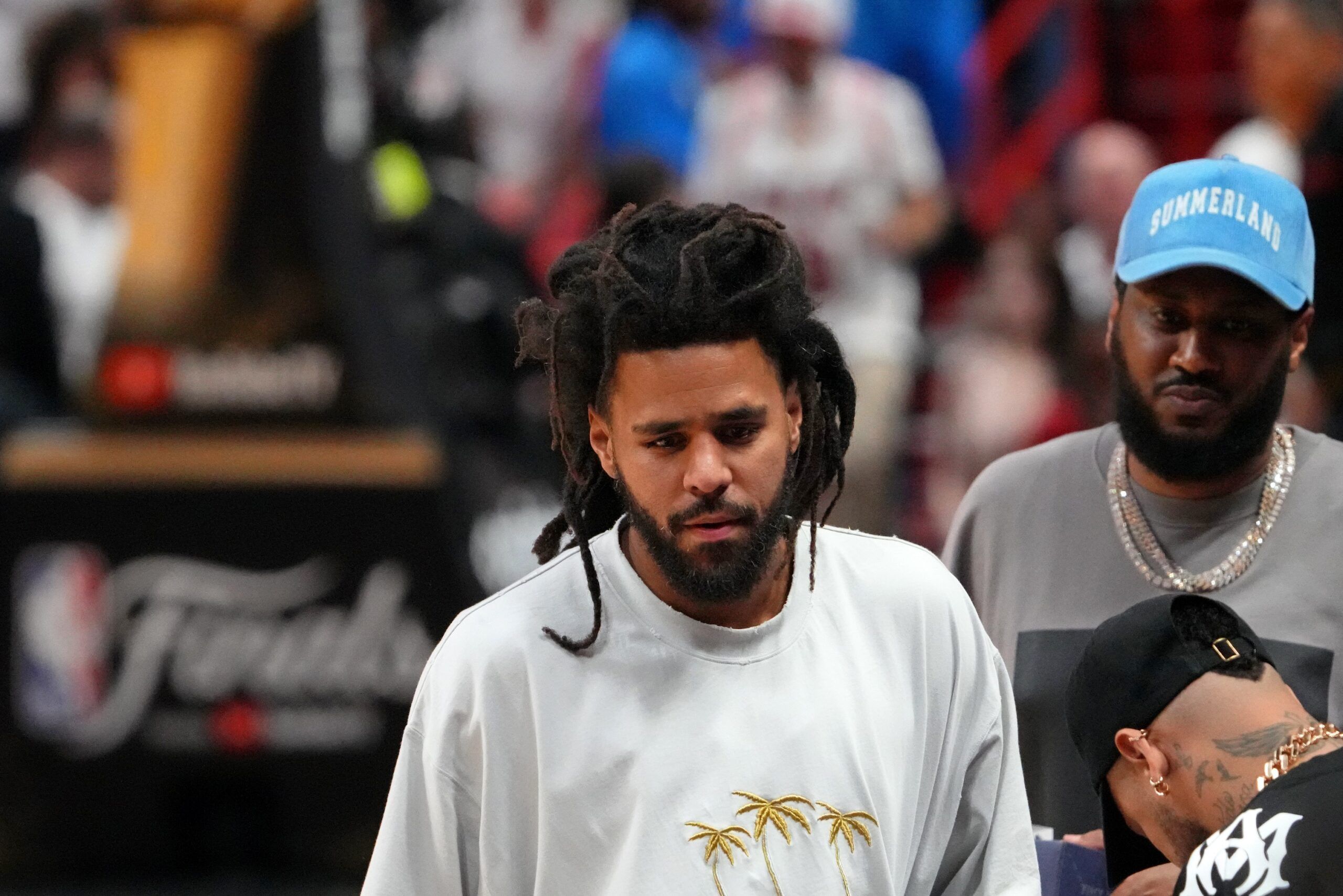 J. Cole, Drake와 Kendrick Lamar의 비프 전쟁에 느꼈다는 '역겨움'의 정체