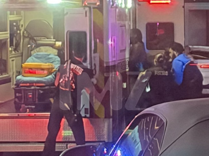 Offset, 플로리다 카지노서 총격 당해…구급차 급파