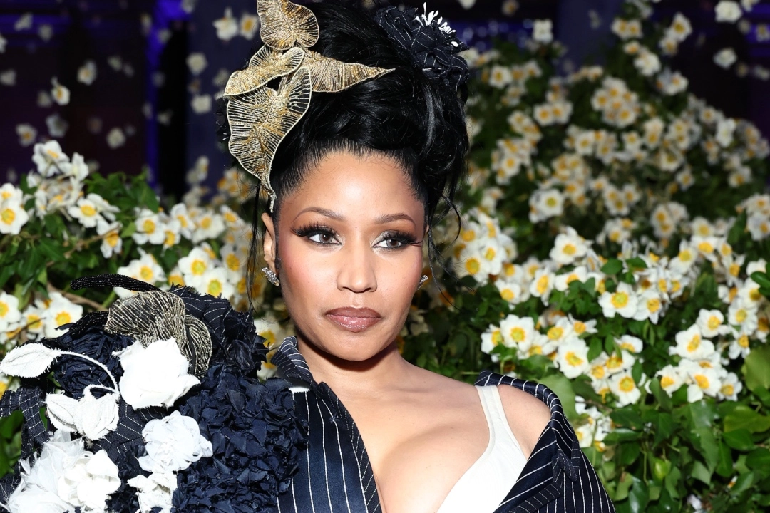 니키 미나즈의 2천만 달러 저택, 소송 빚 때문에 강제 매각 위기