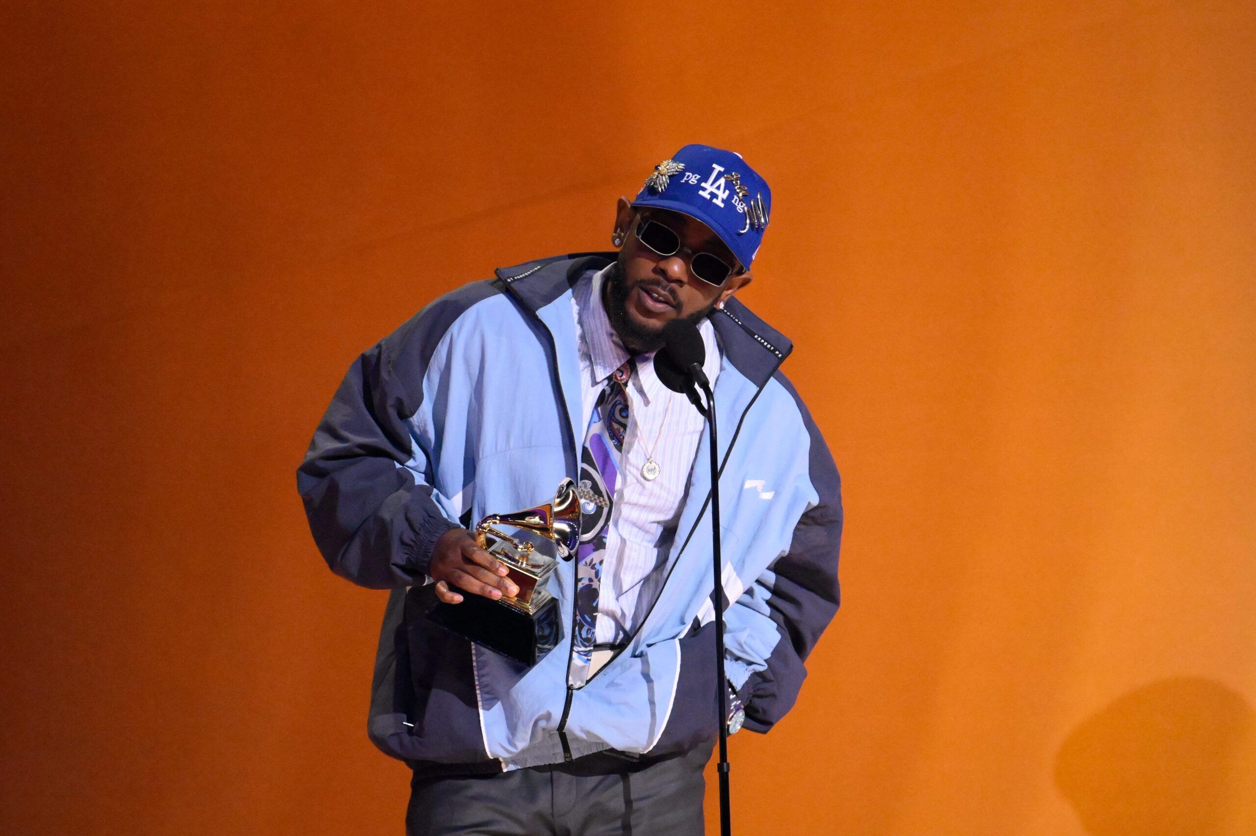 Kendrick Lamar, 두 팔을 잃은 7세 팬의 생일 소원을 현실로 만들다