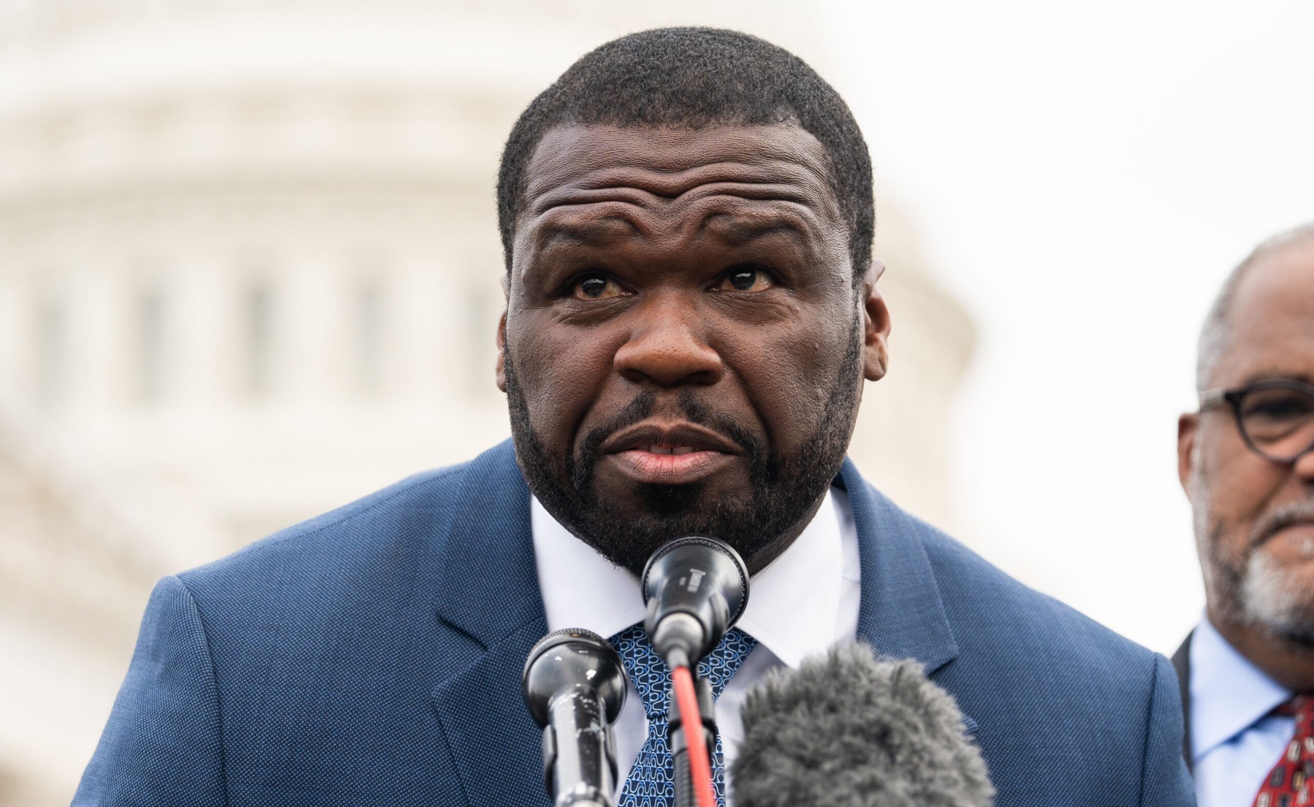 Ye 변호사진, 나치 발언은 "예술적 표현"이라 주장... 50 Cent 반응