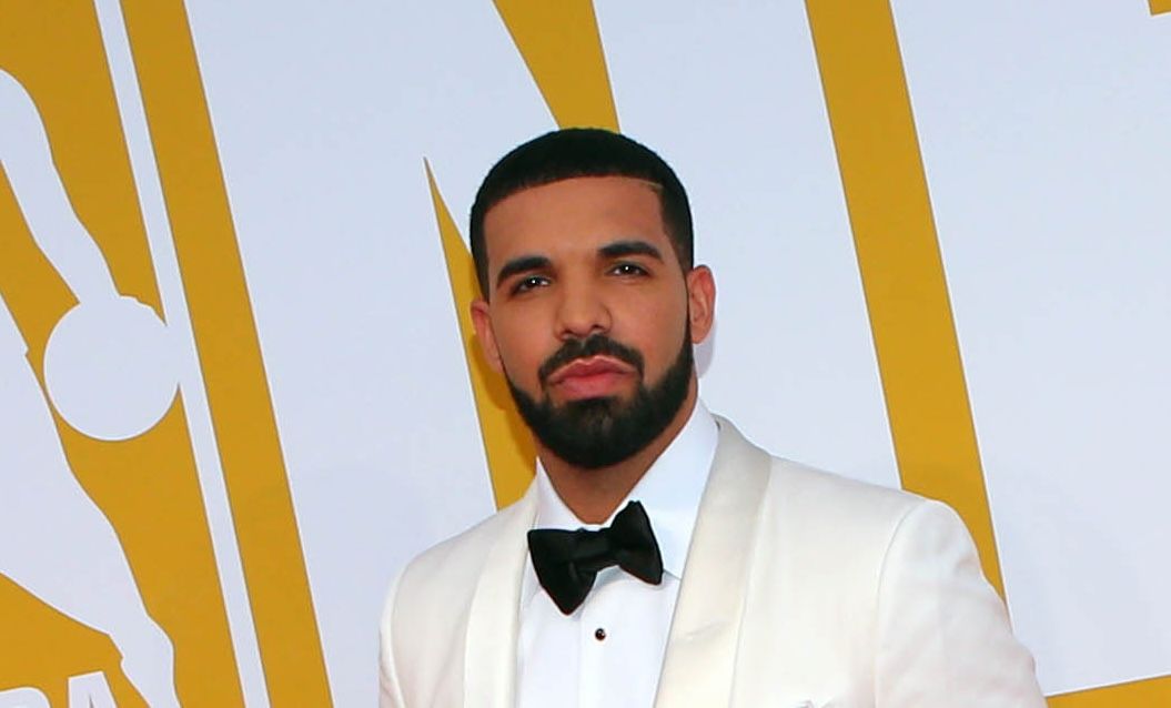 Drake, ICEMAN 발매일 공개… 얼음 블록 안에 숨겼다