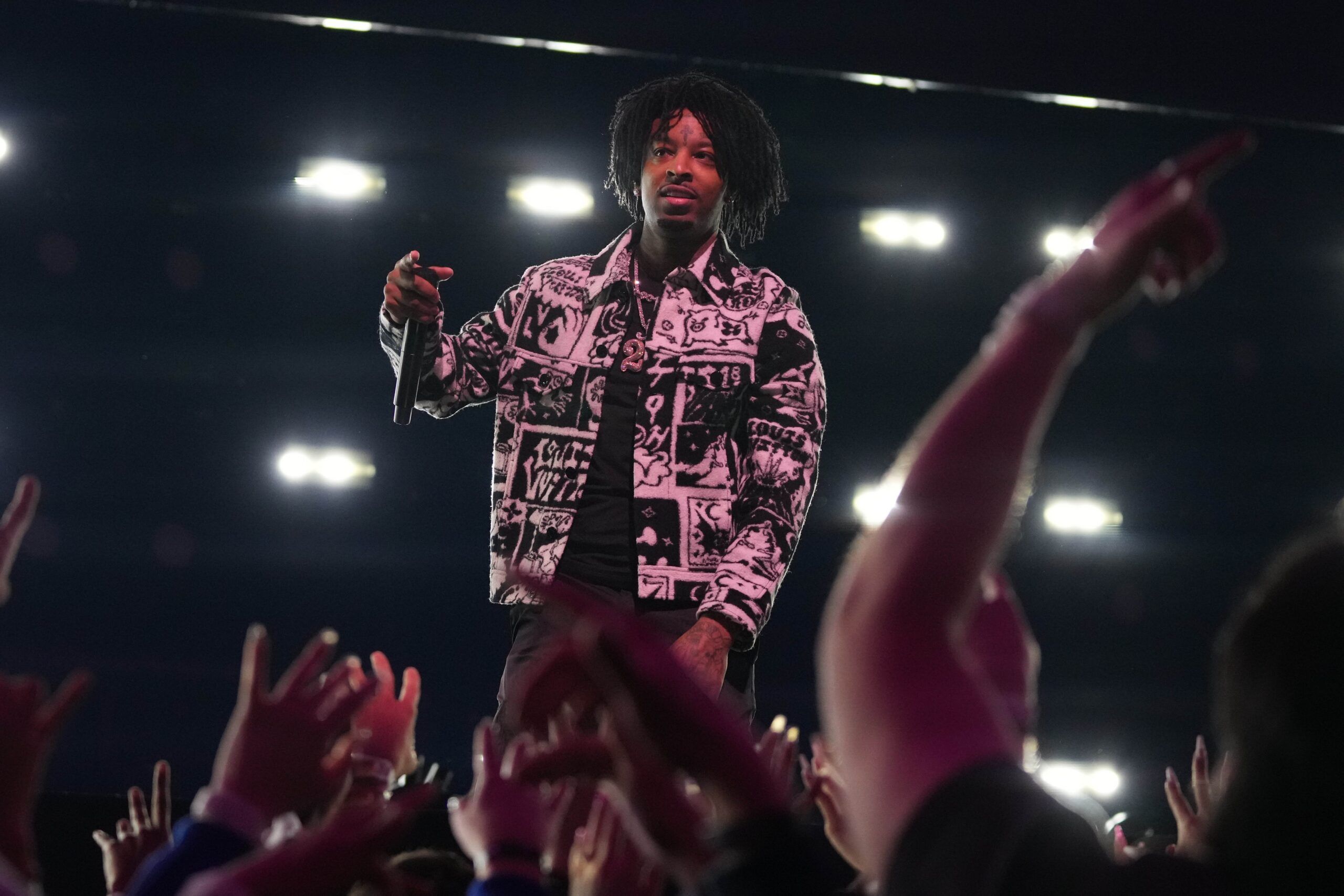 21 Savage, Latto 임신설 등 각종 루머에 “인터넷에서 내 인생 배우고 있네”