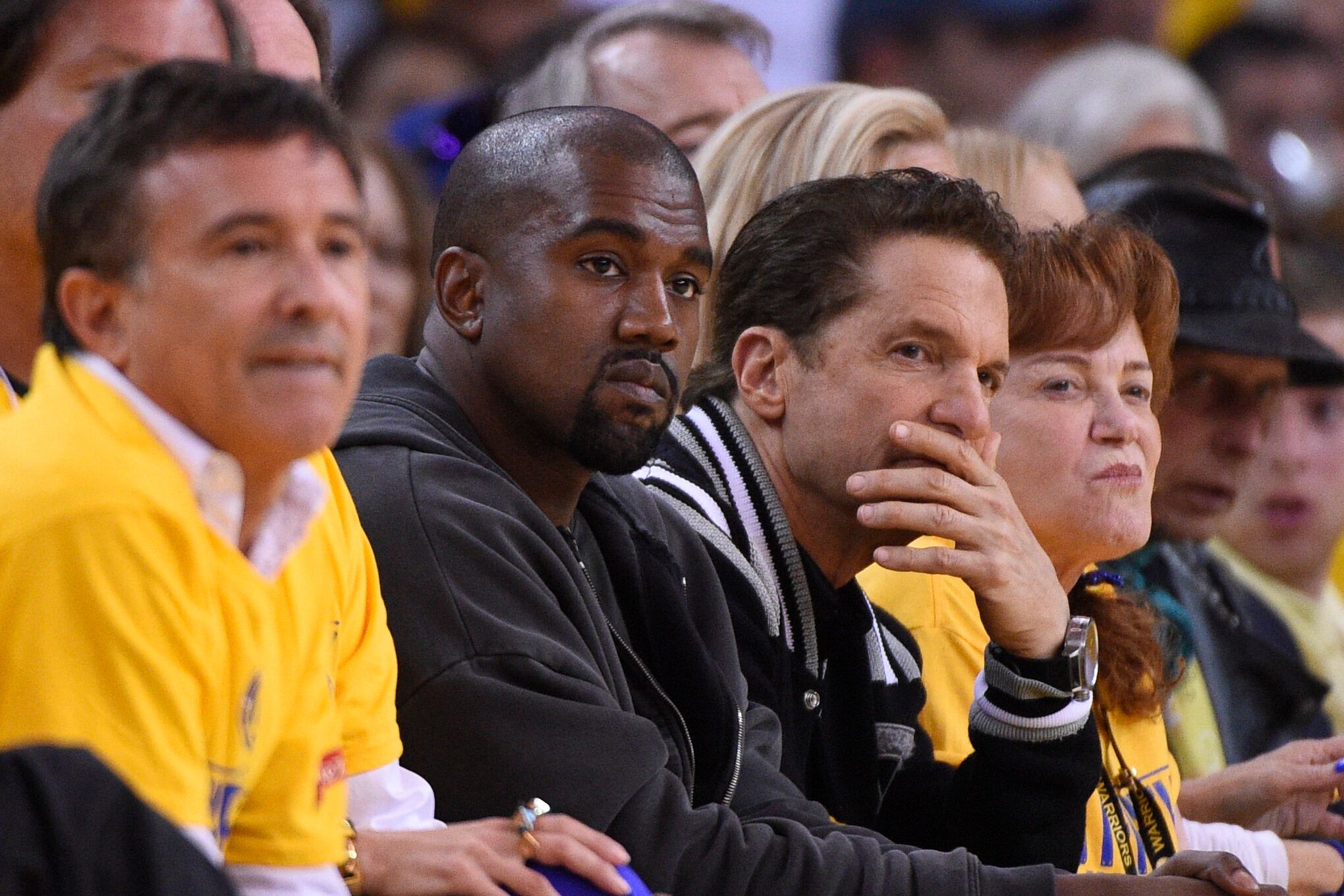 Ye, 법정 증언 중 졸음…말리부 맨션 소송 재판 현장 요약