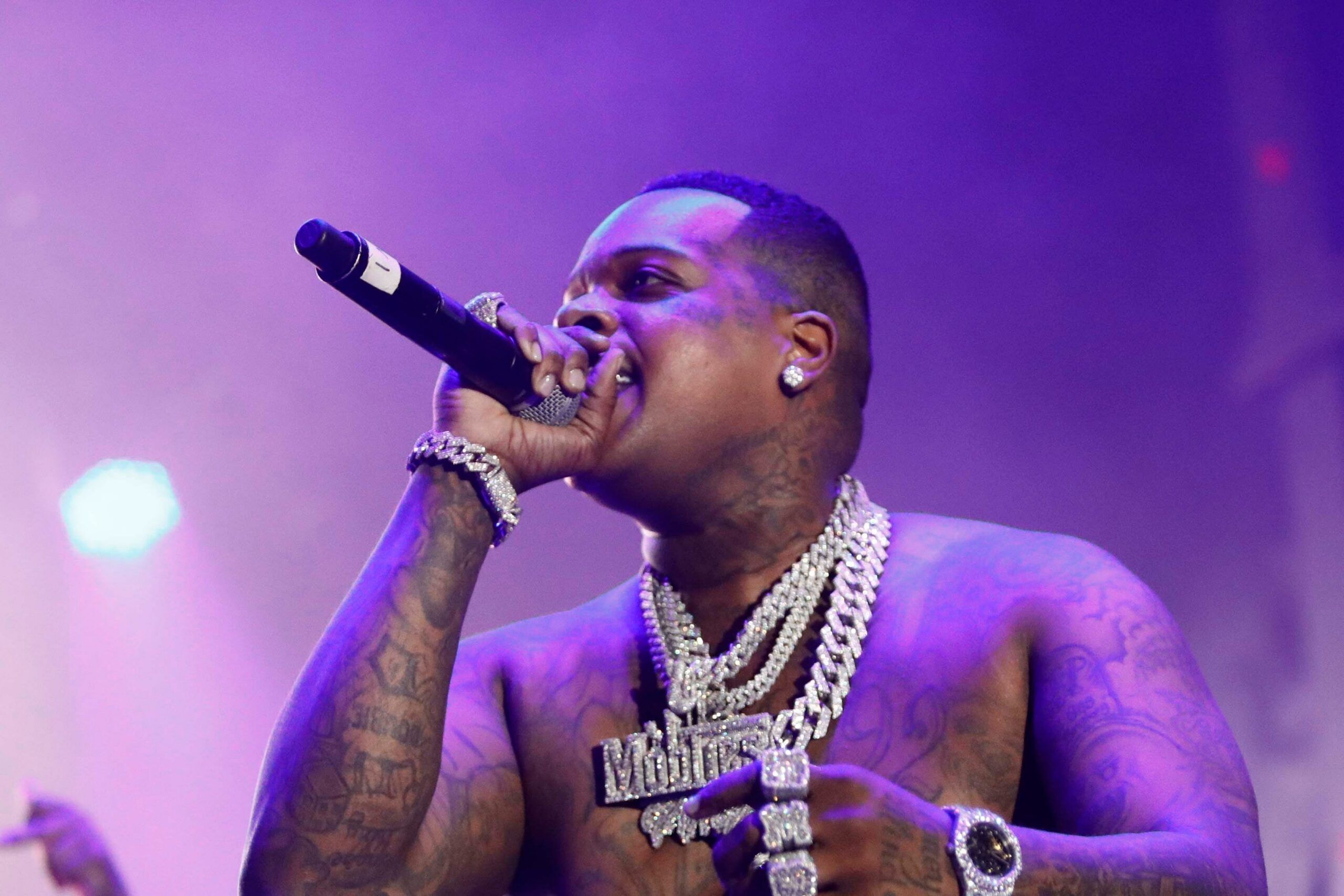 Finesse2tymes, Gucci Mane 향해 "Big Scarr 장례비도 안 냈다" 주장