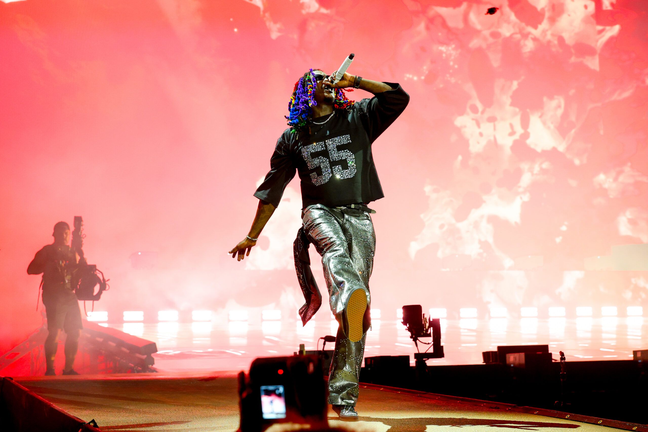 Young Thug, Coachella 모쉬핏서 North West와 Teyana Taylor 보호해 화제