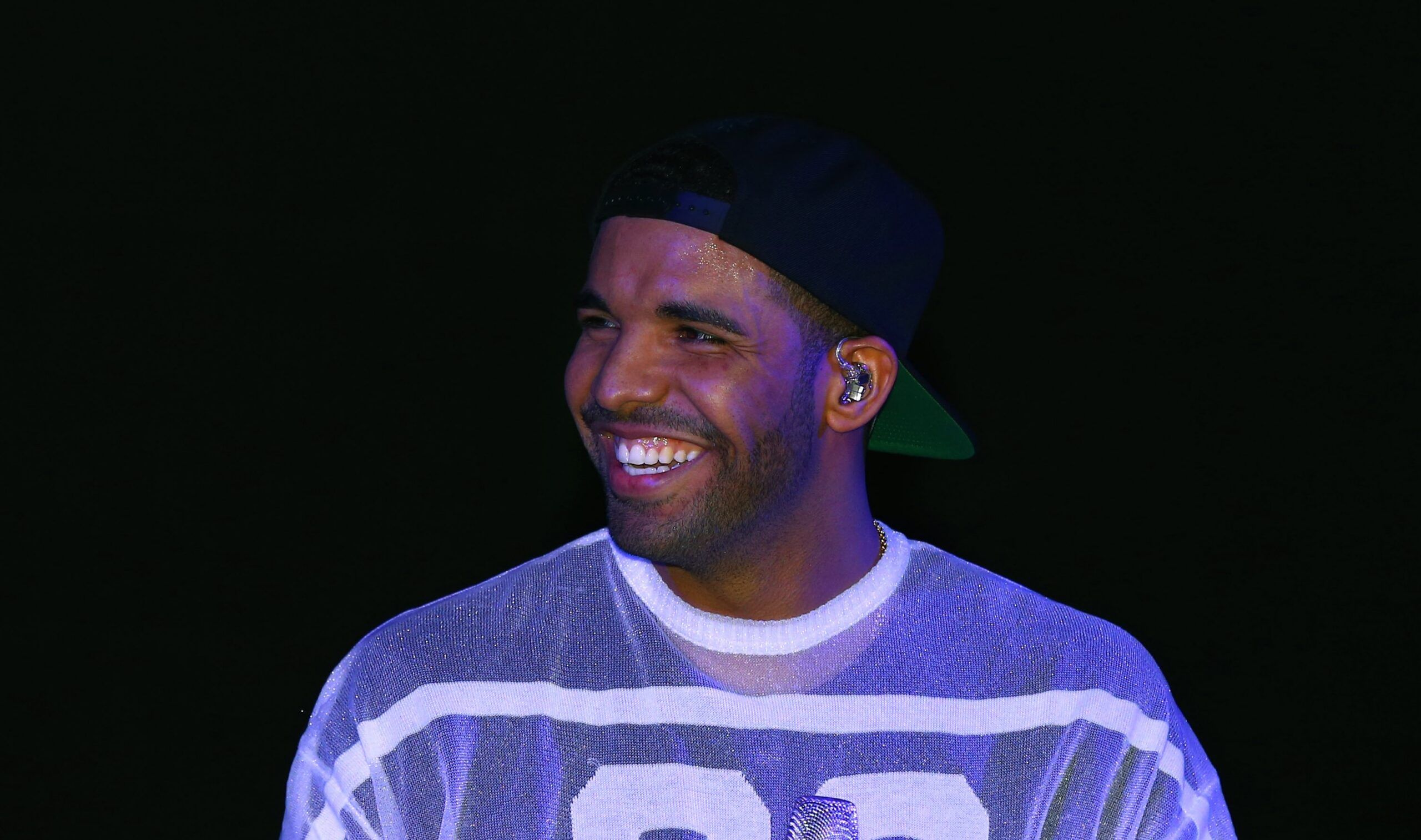 Drake, 새 앨범 "ICEMAN" 발매 앞두고 자신의 스트리밍 기록 경신