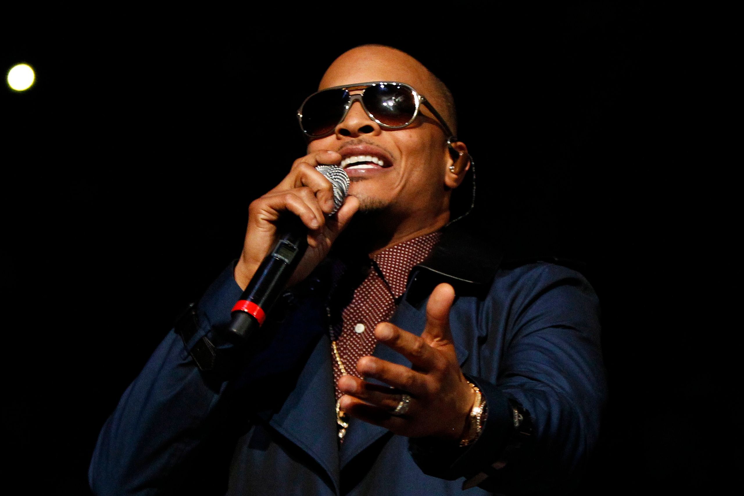 T.I., 50 Cent 향해 "Verzuz 합의 후 뒤통수 쳤다" 강력 비난