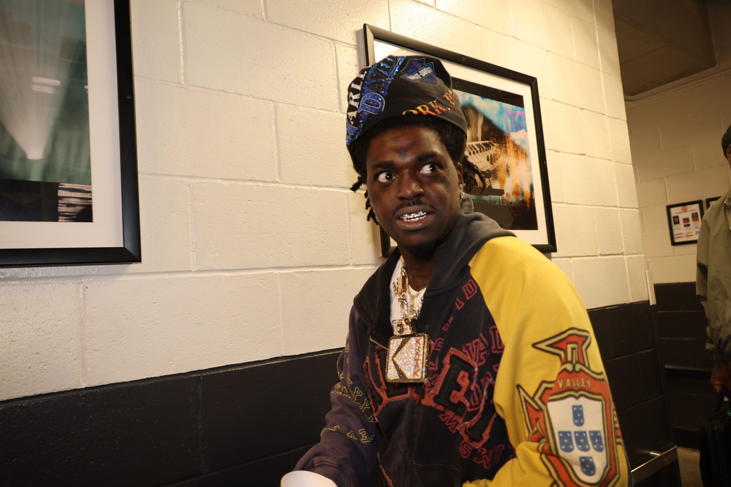 Kodak Black, 도주 혐의로 자수. 변호인 지속적 표적 반발
