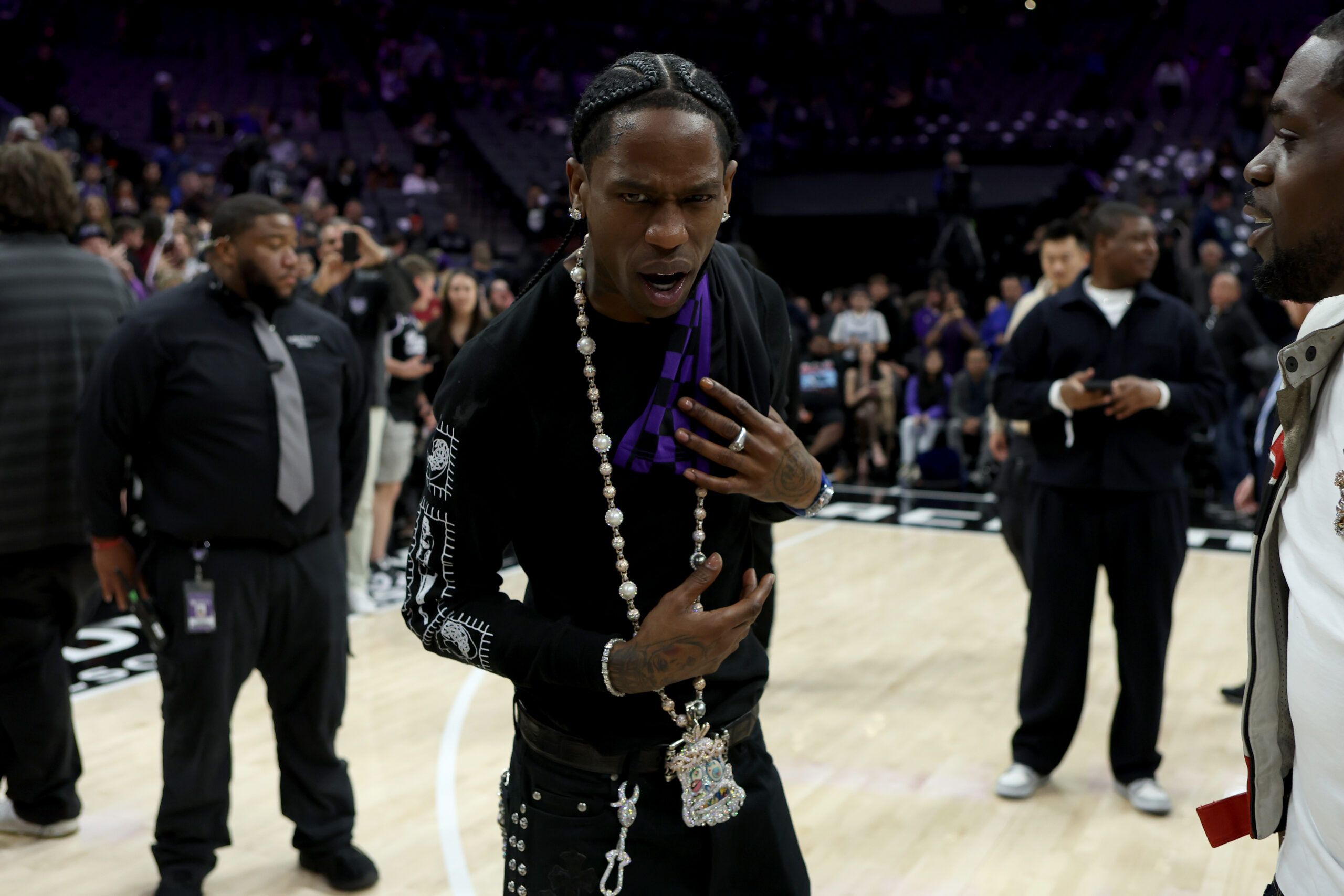 Travis Scott, 2026년 스포티파이 10억 스트리밍 달성... 동계 올림픽서 축하