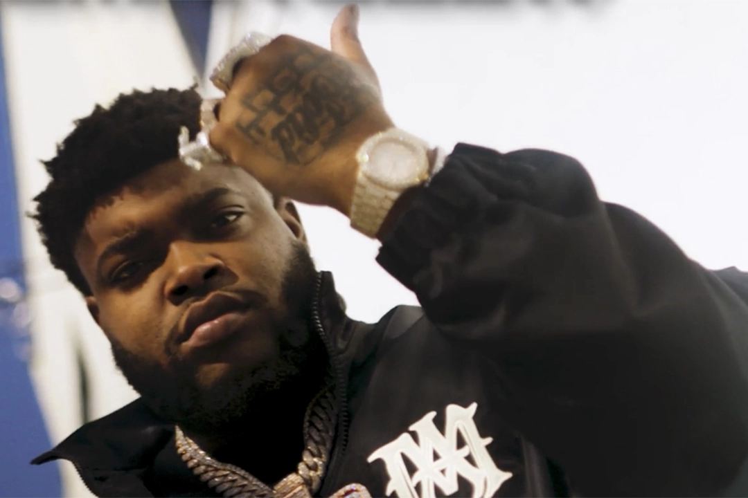 BossMan Dlow, 두 번째 앨범 'Chicken Talkin Bastard' 발매 — "모션은 돈 없이도 가능하다"