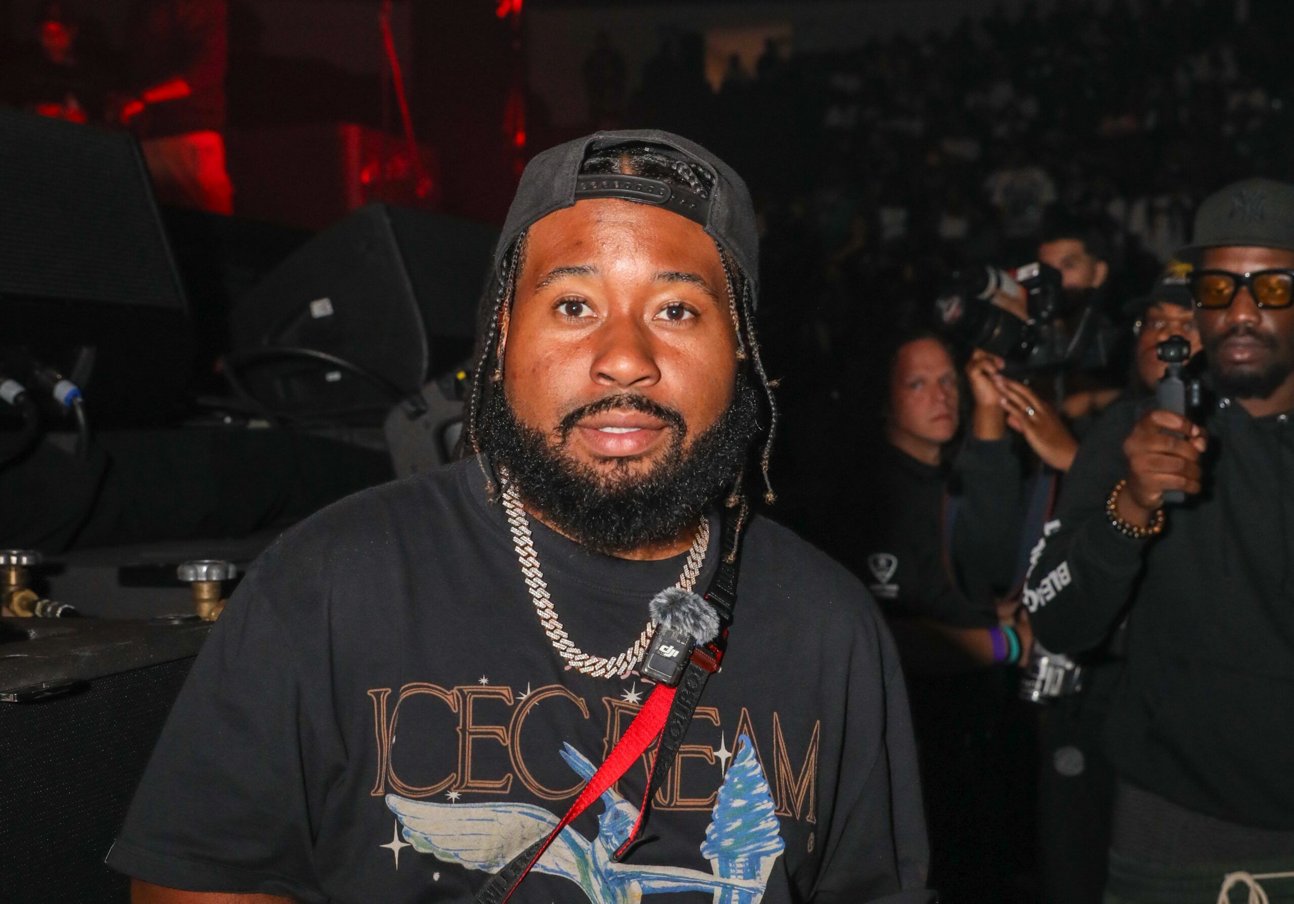 DJ Akademiks, Playboi Carti에게 스타일링 받은 영상 공개 후 '패션 테러' 조롱 세례